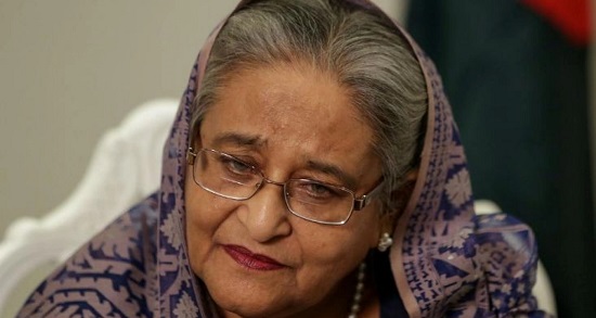 ‘দেশত্যাগের আগে আত্মীয়-স্বজনকে ভুল ইংরেজিতে ক্ষুদে বার্তা দেন হাসিনা’
