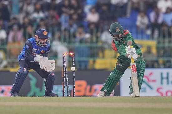 ৫ রানের ৭ উইকেট হারিয়ে বাংলাদেশের অবিশ্বাস্য হার