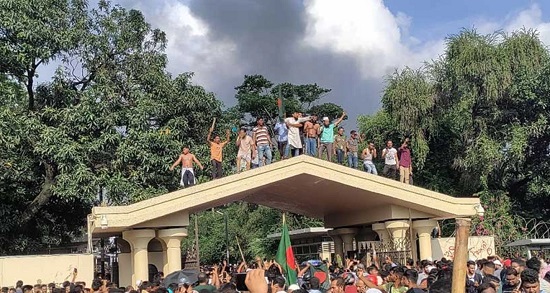 ৫ আগস্ট সরকারি ছুটি: বন্ধ থাকবে যেসব প্রতিষ্ঠান