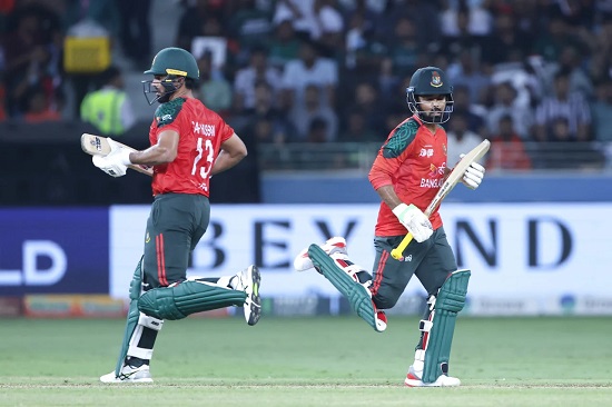 শ্রীলঙ্কাকে হারিয়ে সুপার ফোরের যাত্রা শুরু বাংলাদেশের